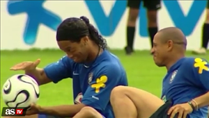 Ronaldinho và những tuyệt kỹ ít người biết đến