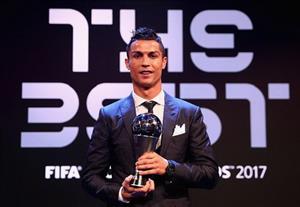 Cristiano Ronaldo: Không cần thiên tài để vĩ đại