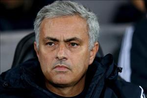 Mourinho nói gì sau chiến thắng “rửa mặt” của M.U trước Swansea?