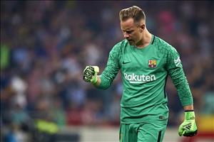 HLV Wenger bất ngờ muốn rút ruột Barca