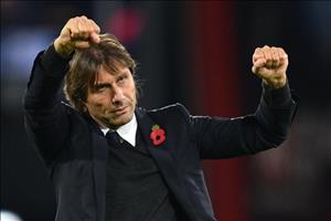 Huyền thoại Chelsea bảo vệ cơn giận dữ của Conte