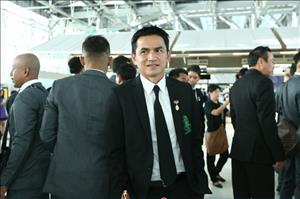 HAGL nhận tin mừng khi vụ HLV Kiatisak sang Indonesia “có biến”