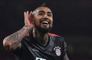 Arturo Vidal báo tin buồn cho MU