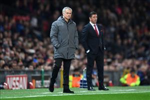 Cựu sao MU khích Mourinho chơi tấn công trước Chelsea