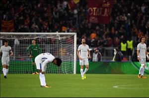 Roma 3-0 Chelsea: Khi Conte quá tay với những thay đổi