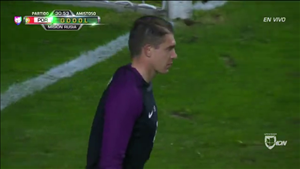 Màn đẻ trứng gà hài hước của thủ môn Mỹ