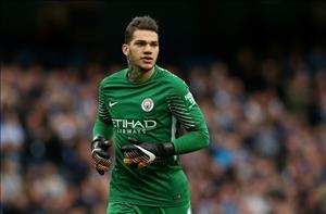 Ederson chơi ở vị trí thủ môn vì quá lười biếng?