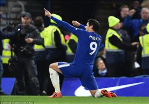 Morata làm gì sau khi bắn hạ M.U?