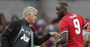 Mourinho coi thường kỷ lục của học trò Lukaku