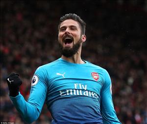 Có Aubameyang hay không Giroud vẫn sẽ là người của Dortmund