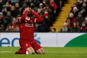 Vấn đề của Liverpool: Một tập thể vắng bóng thủ lĩnh