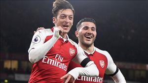 Ozil đứng đầu danh sách mua sắm của Barca