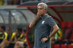Jose Mourinho: Thật khó để viết sử tại Man Utd