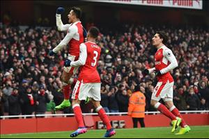 Những điểm nhấn sau chiến thắng kịch tính của Arsenal trước Hull