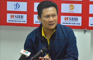 HAGL thắng to vì đá như Chelsea