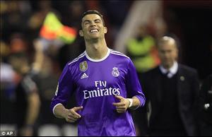 Tổng hợp: Valencia 2-1 Real Madrid (Đá bù vòng 16 La Liga 2016/17)