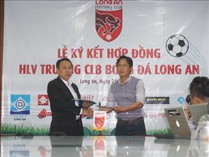 HLV Nguyễn Minh Phương chính thức ra mắt CLB Long An, muốn làm gỏi HAGL