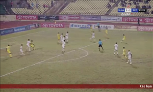 Hồ Khắc Ngọc (SLNA) lập siêu phẩm đẳng cấp thế giới ở vòng 7 V-League 2017