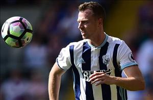 West Brom chốt giá bán trung vệ Jonny Evans