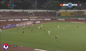 Công Phượng kiến tạo cho Văn Toàn ghi bàn vào lưới U23 Malaysia