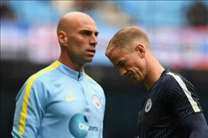 Guardiola bóng gió sẽ đẩy Hart ra khỏi Man City