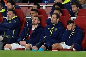 Petr Cech minh oan cho Sanchez