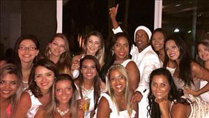 Ronaldinho & những đêm hoan lạc bunga bunga