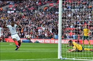 HLV ĐT Anh khẳng định Defoe có thể dự World Cup