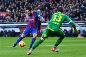 Arda Turan chấn thương, Barcelona dính virus FIFA