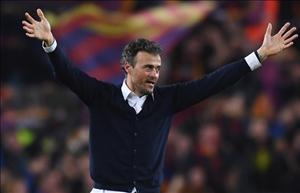 HLV Enrique ca ngợi học trò sau màn ngược dòng thần kỳ