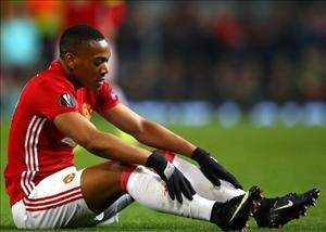 Mourinho cảnh báo Martial: Theo cách của tôi hoặc ra đi