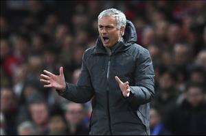 Man Utd: Trò chơi đổ lỗi của Mourinho vẫn chưa dừng lại…