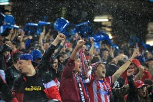 Atletico Madrid trong đêm Vicente Calderon: Những khúc ca trong bão