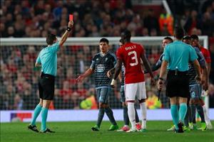 Từ Hoàng Vũ Samson đến Eric Bailly: Vì bóng đá không có chỗ cho sự công bằng