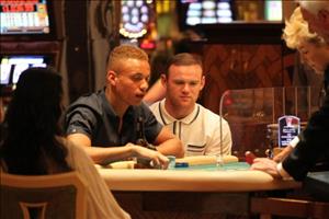 Tiền đạo Rooney nướng nửa triệu bảng trong 2 giờ ở sòng bài