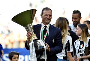 HLV Allegri: Scudetto thứ 6 của Juventus đến từ một ý tưởng điên rồ