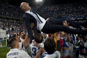 HLV Zidane có thể ngồi vào ghế nóng tuyển Pháp