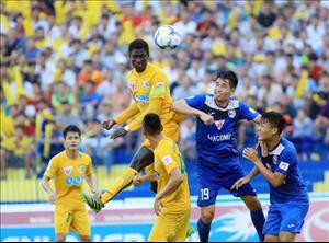 FLC Thanh Hóa chiếm ngôi đầu: V-League cần những trận cầu như thế