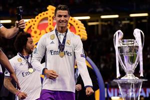 Ronaldo quyết rời Real, không loại trừ khả năng quay về Man United