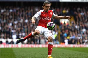 Quan điểm: Arsenal phải giữ bằng được Hector Bellerin