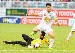 Các pha bỏ lỡ cơ hội ngon ăn của Công Phượng từ đầu năm 2017