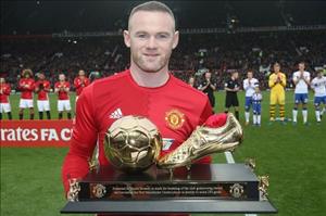 Huyền thoại Gary Neville bất ngờ vì Rooney vẫn còn ở M.U