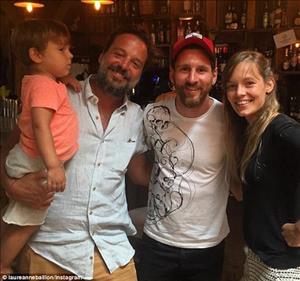 Nhà Messi và Suarez rủ nhau thăm thú New York