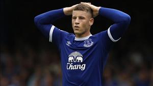 Chelsea chú ý: Everton giảm giá bán Barkley