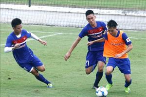 HLV Hữu Thắng cho U22 Việt Nam tập luyện như Barca