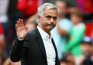 Thầy trò Mourinho nhận tin mừng từ Everton