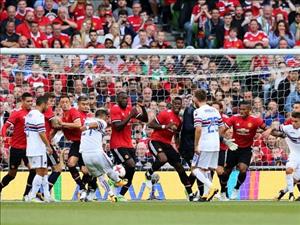 Dư âm M.U 2-1 Sampdoria: Gợn âu lo từ hàng thủ