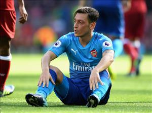 Barca hỏi mua sao khủng Arsenal