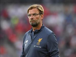 Jurgen Klopp thừa nhận Liverpool đang tìm tiền vệ
