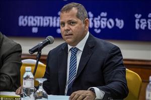 HLV Campuchia loại thẳng tay hai cầu thủ trước trận gặp ĐT Việt Nam